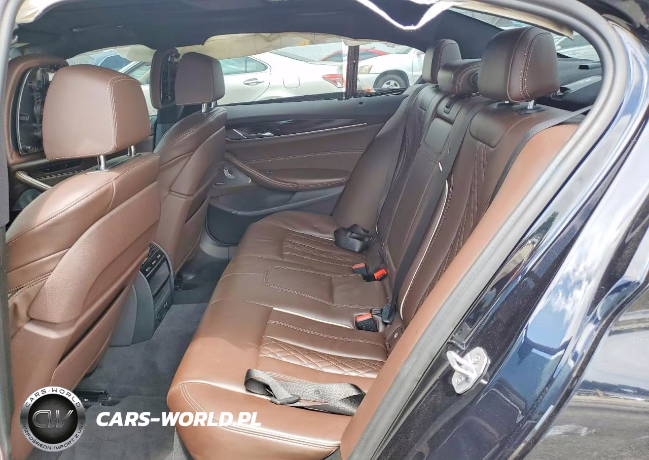 2018 BMW M550Xi VIN:WBAJB9C53JG464593 - 10