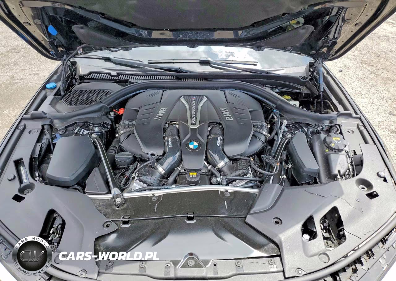 2018 BMW M550Xi VIN:WBAJB9C53JG464593 - 11