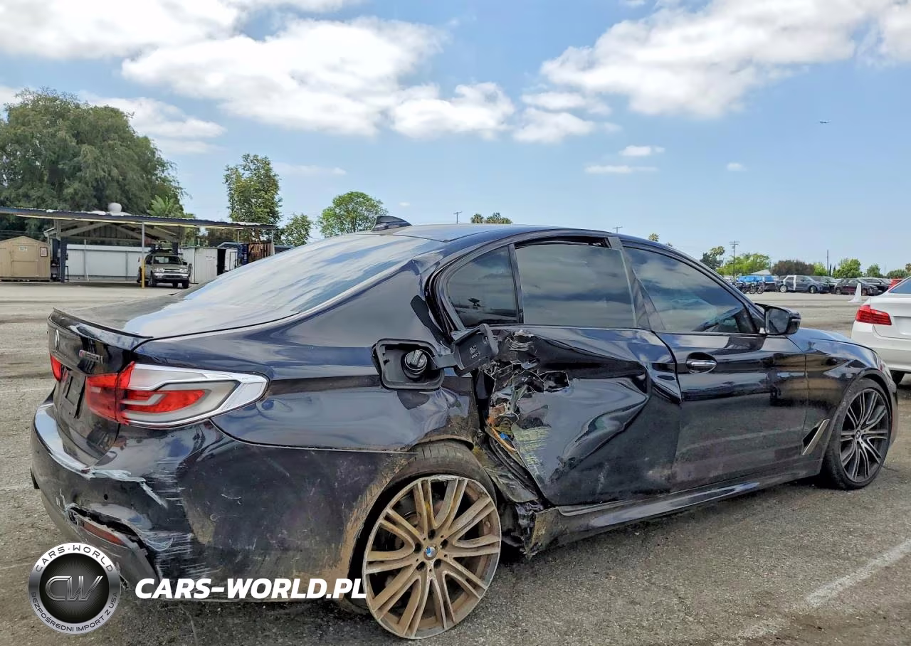 2018 BMW M550Xi VIN:WBAJB9C53JG464593 - 3