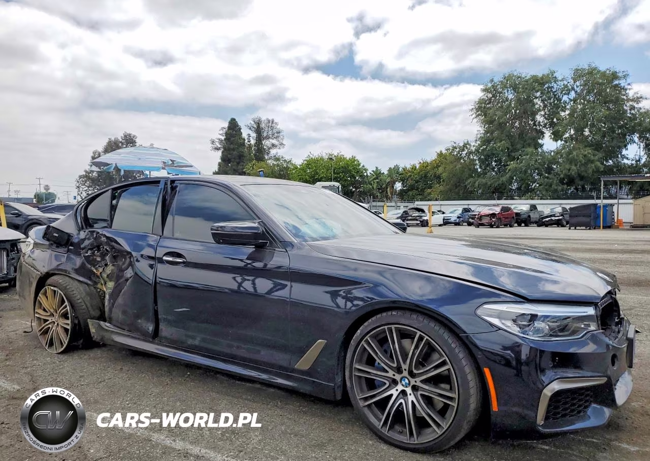 2018 BMW M550Xi VIN:WBAJB9C53JG464593 - 4