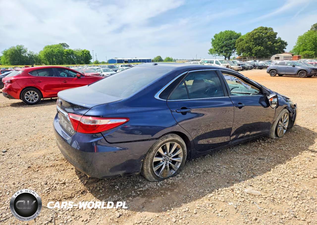 2015 Toyota Camry Hybrid Xle VIN:4T1BD1FK3FU155649 - 3