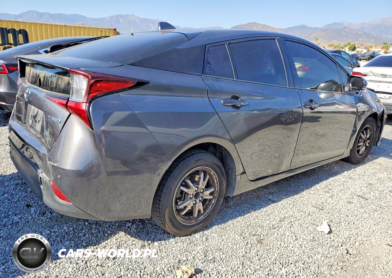 2020 Toyota Prius Le VIN:JTDKARFU7L3109465 - 3