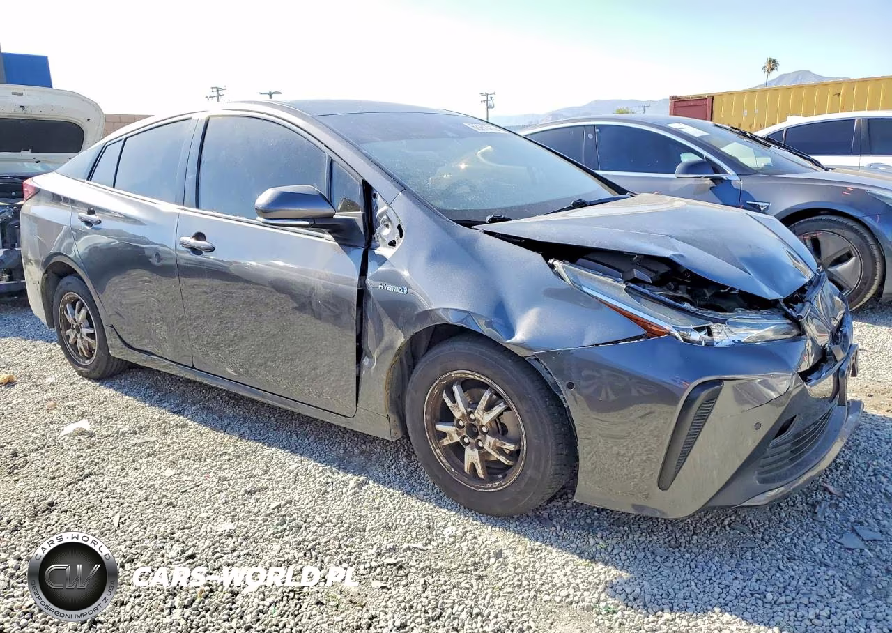 2020 Toyota Prius Le VIN:JTDKARFU7L3109465 - 4