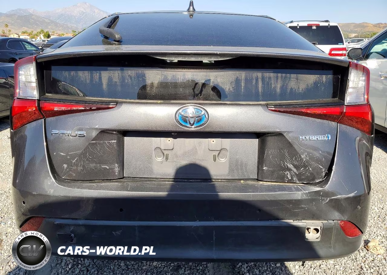 2020 Toyota Prius Le VIN:JTDKARFU7L3109465 - 6