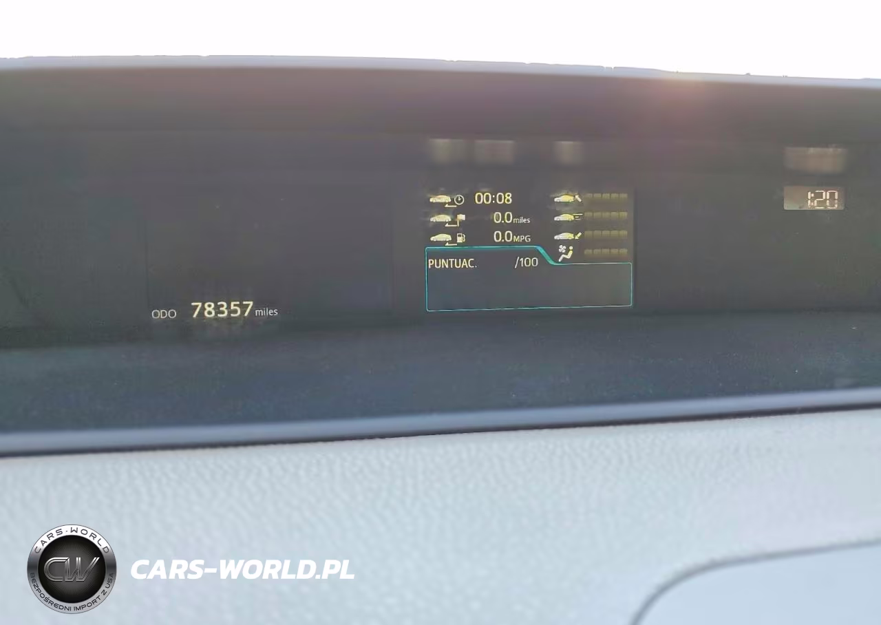 2020 Toyota Prius Le VIN:JTDKARFU7L3109465 - 9