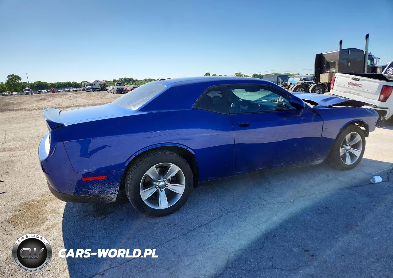 2018 Dodge Challenger Sxt VIN:2C3CDZAG1JH318213 - 3