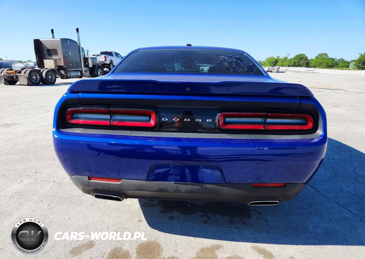 2018 Dodge Challenger Sxt VIN:2C3CDZAG1JH318213 - 6