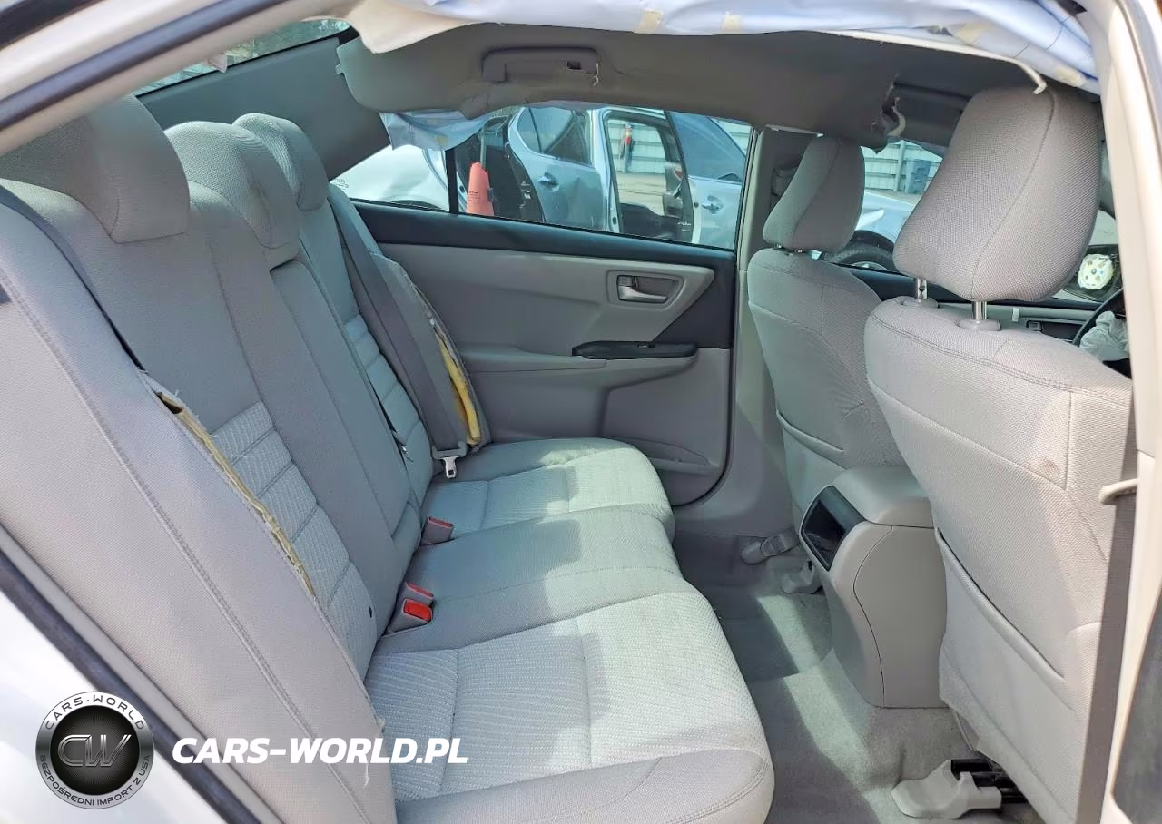 2016 Toyota Camry Le VIN:4T4BF1FK4GR556760 - 10