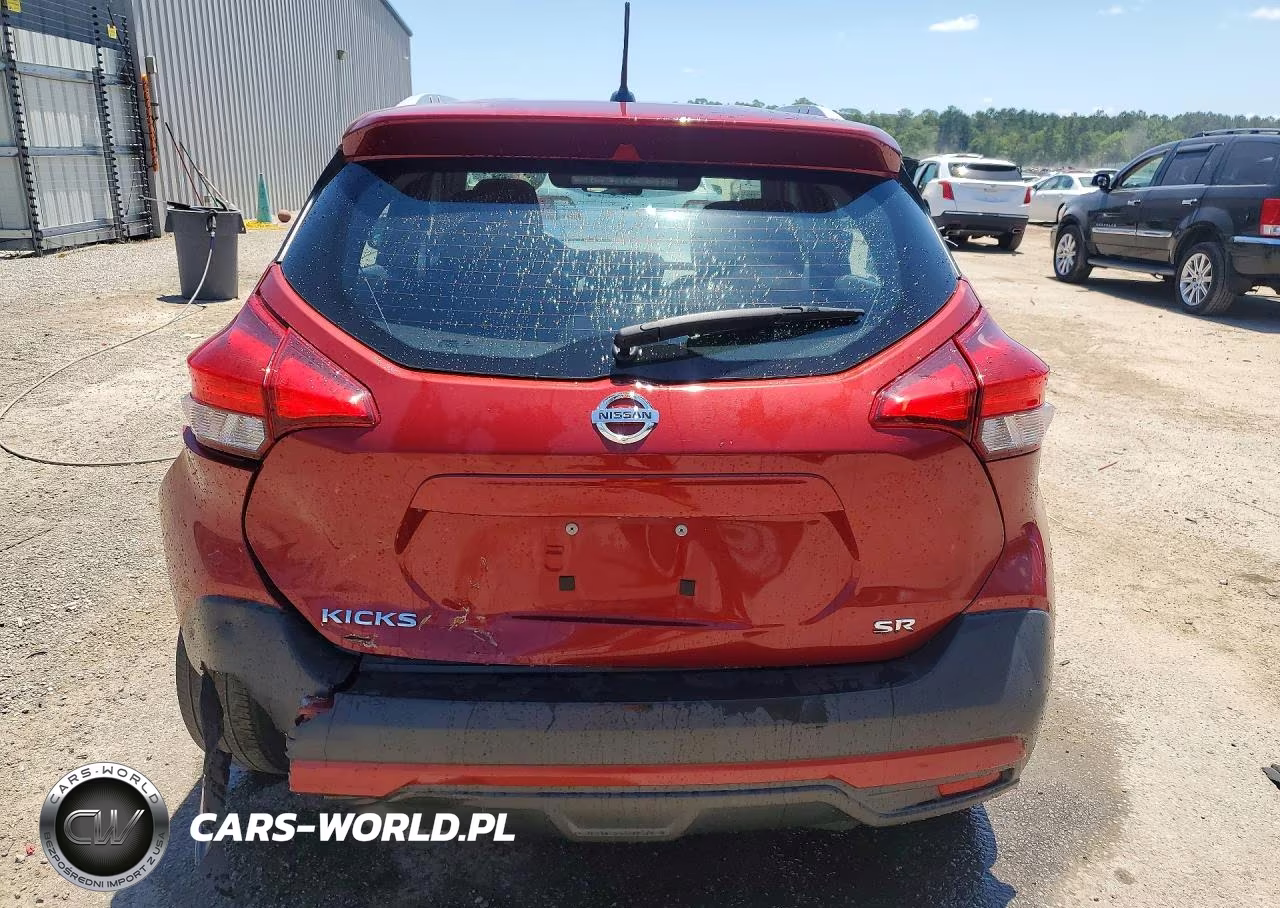 2019 Nissan Kicks Sr VIN:3N1CP5CU3KL565663 - 6