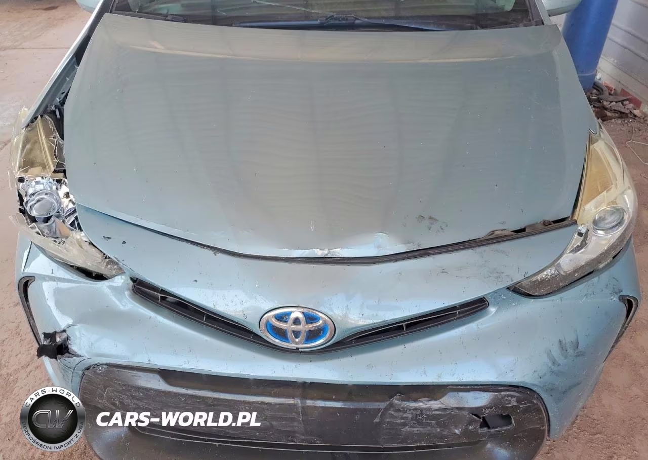 2015 Toyota Prius V Two VIN:JTDZN3EU9FJ038609 - 11
