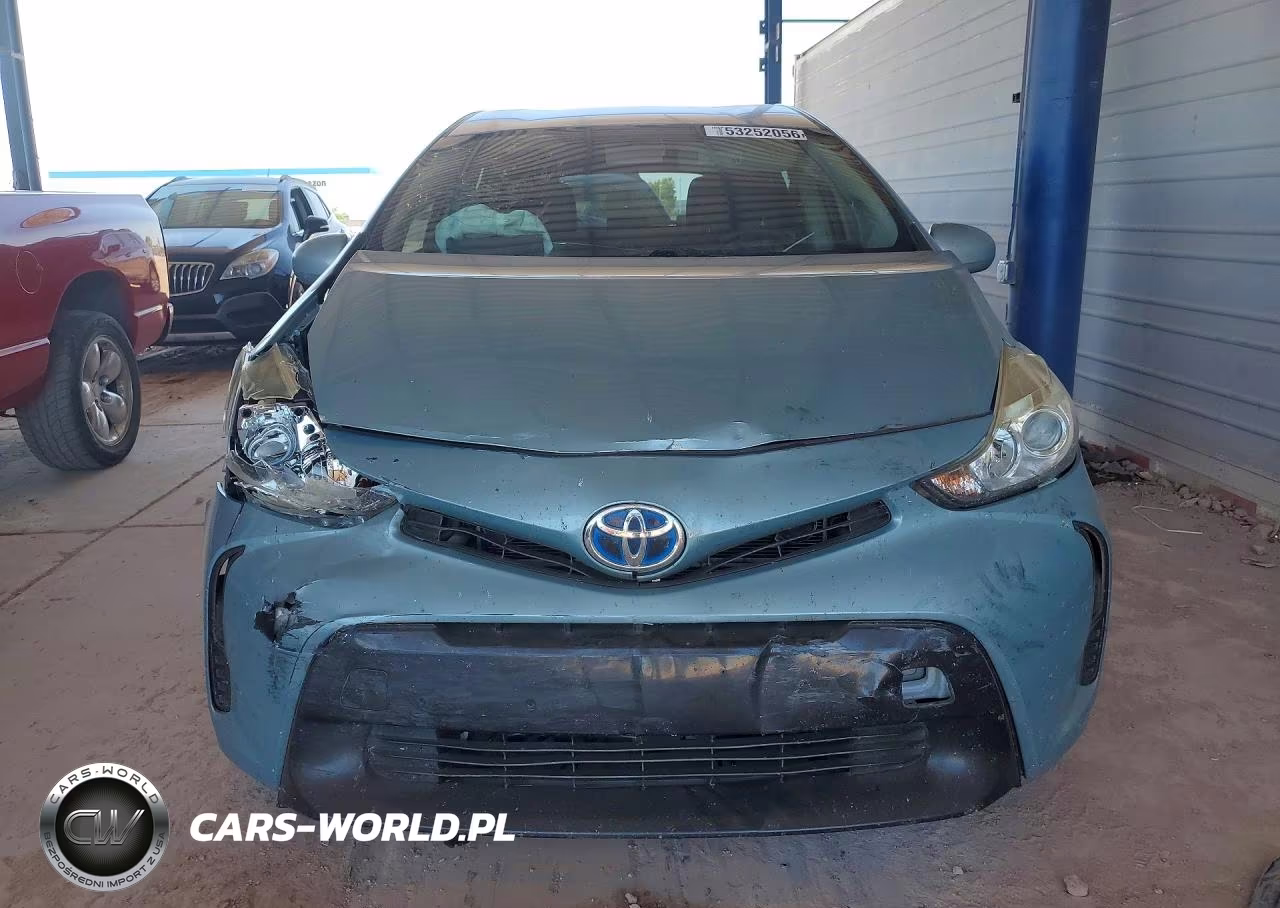 2015 Toyota Prius V Two VIN:JTDZN3EU9FJ038609 - 5