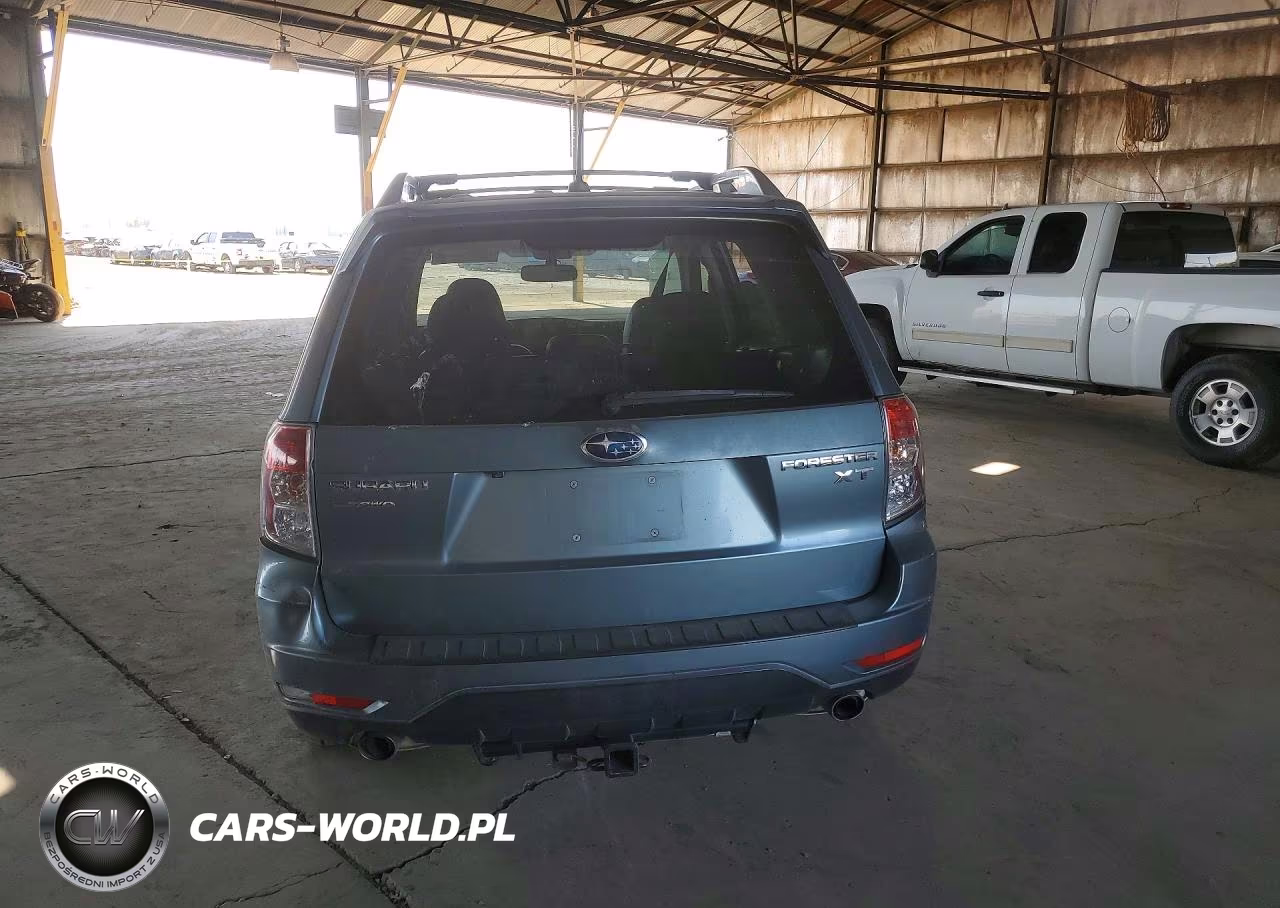 2011 Subaru Forester Touring VIN:JF2SHGGC2BH707116 - 6