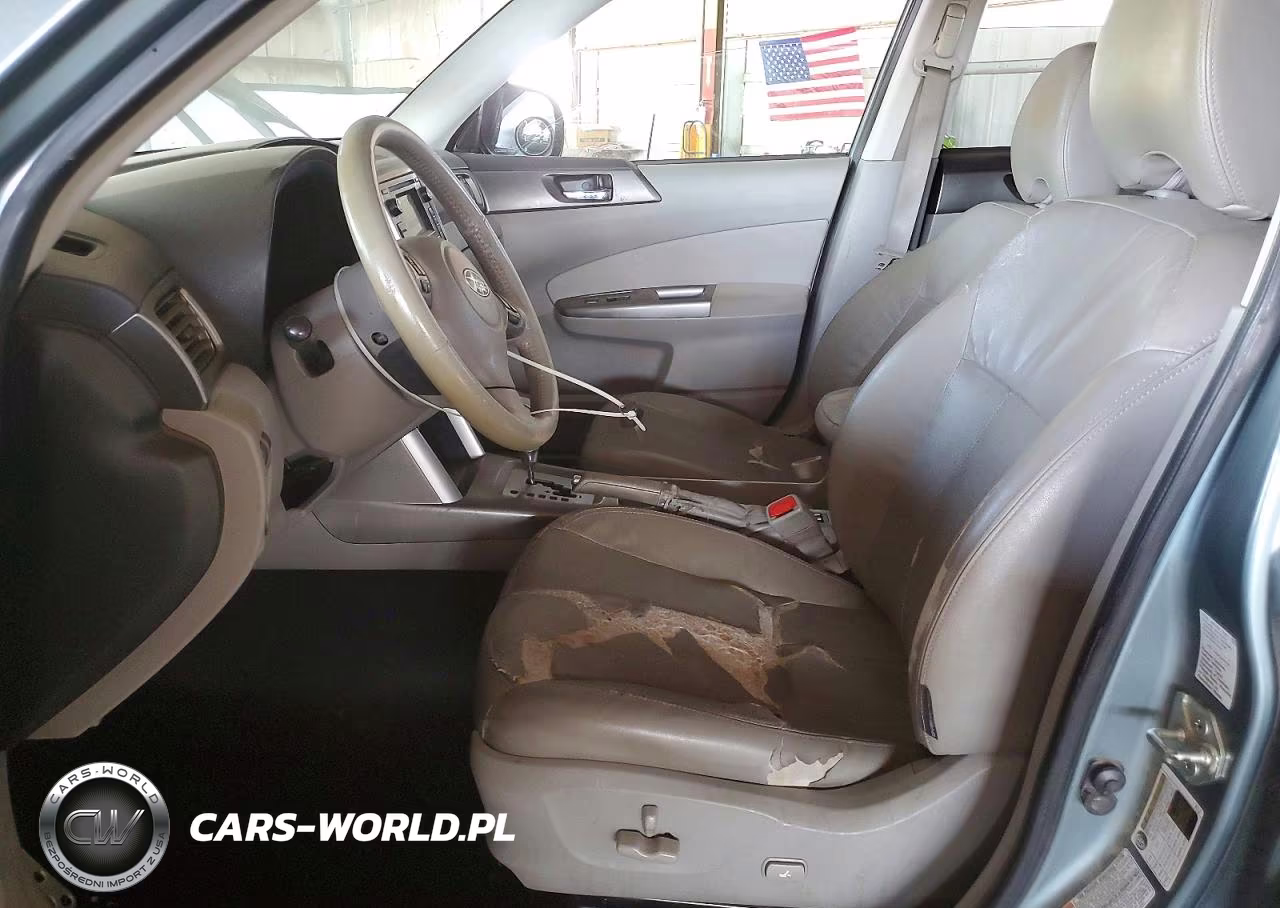 2011 Subaru Forester Touring VIN:JF2SHGGC2BH707116 - 7