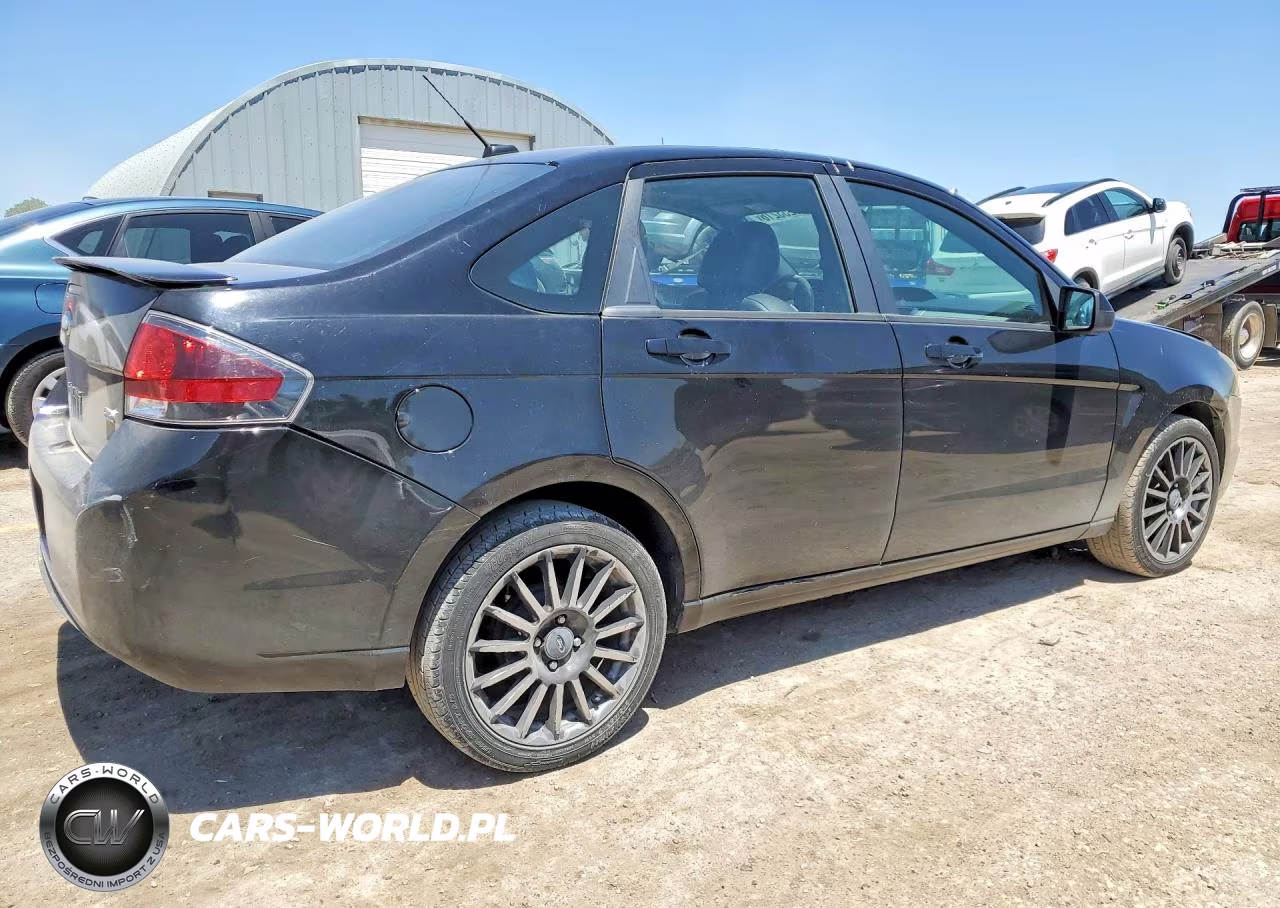 2010 Ford Focus Ses VIN:1FAHP3GN4AW279829 - 3