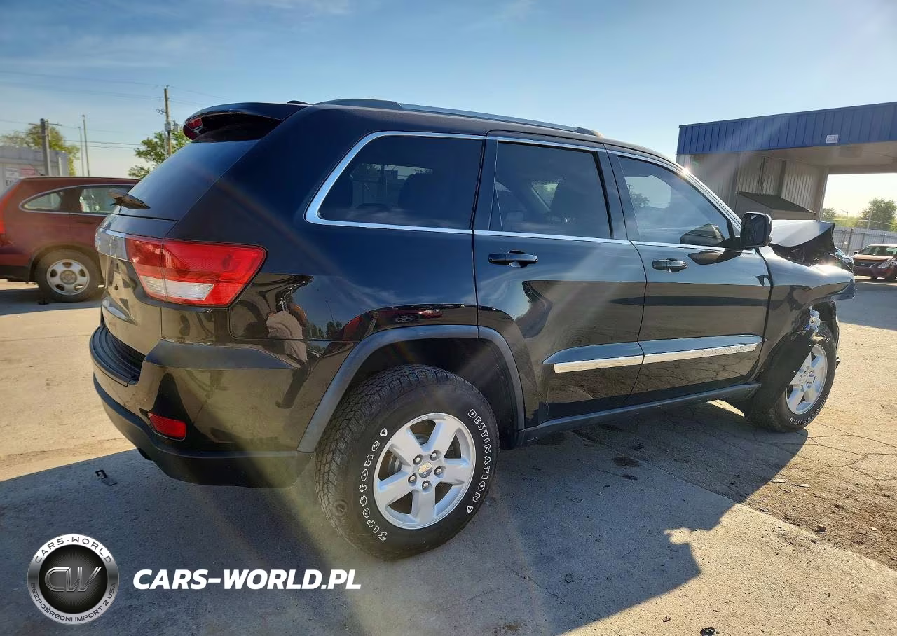2011 Jeep Grand Cherokee Laredo VIN:1J4RR4GG4BC615007 - 3
