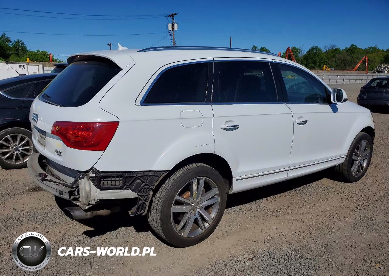 2015 Audi Q7 Premium Plus VIN:WA1LGAFE4FD015422 - 3