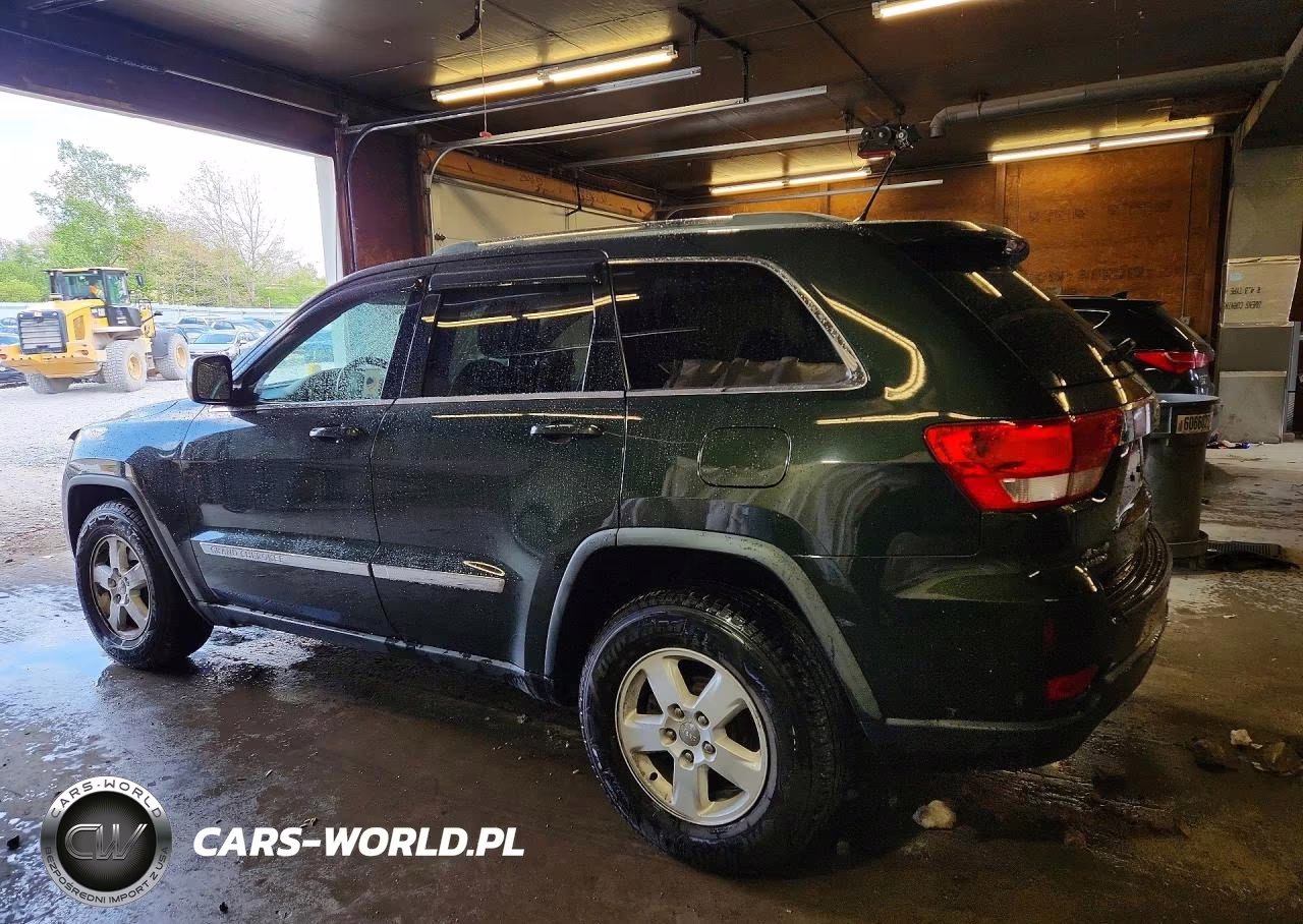 2011 Jeep Grand Cherokee Laredo VIN:1J4RR4GG6BC640779 - 2