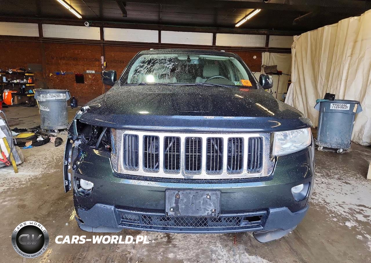 2011 Jeep Grand Cherokee Laredo VIN:1J4RR4GG6BC640779 - 5