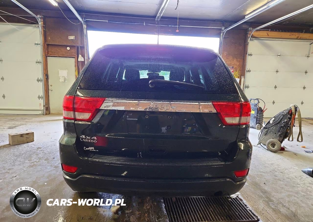 2011 Jeep Grand Cherokee Laredo VIN:1J4RR4GG6BC640779 - 6