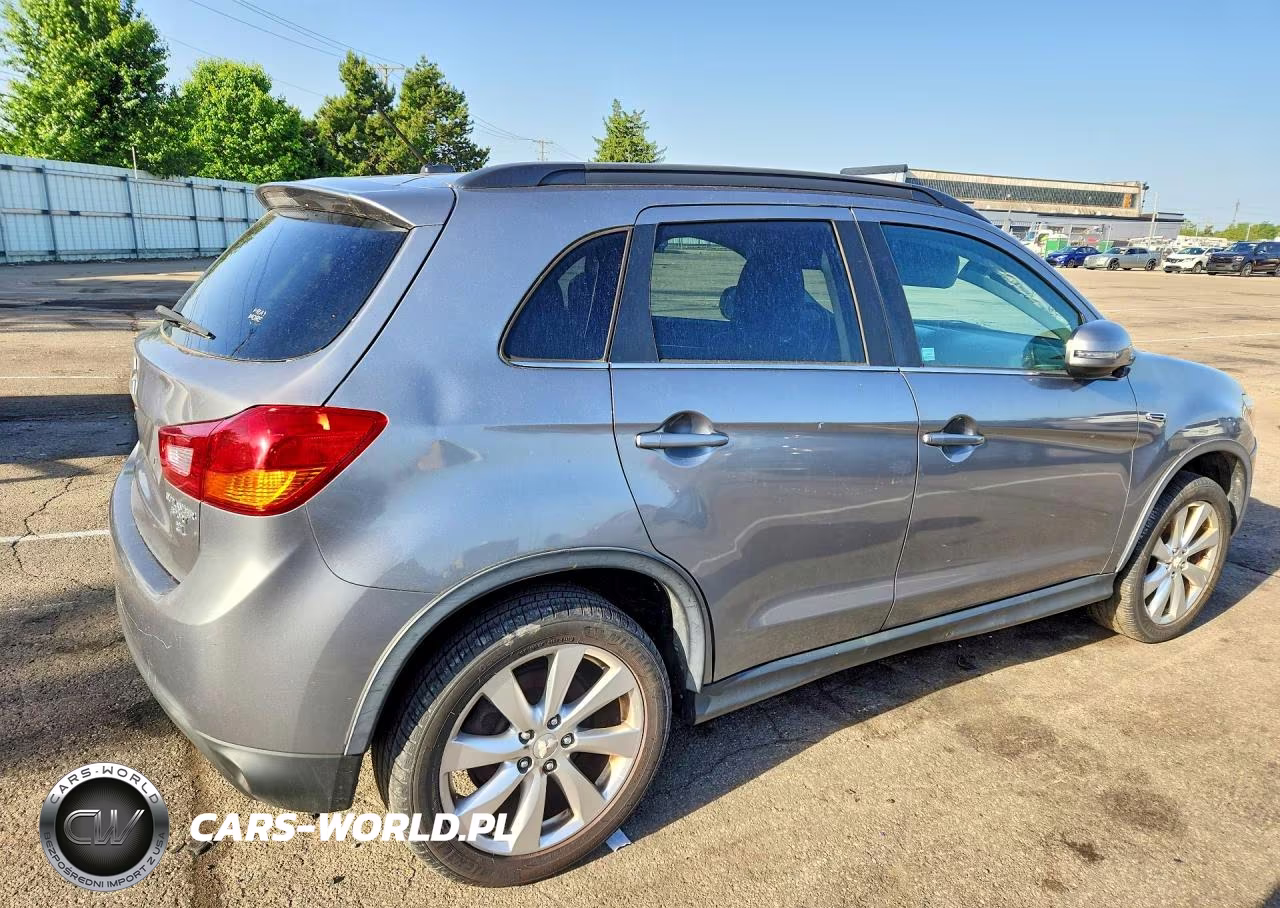 2015 Mitsubishi Outlander Sport Se VIN:4A4AR4AW3FE033812 - 3