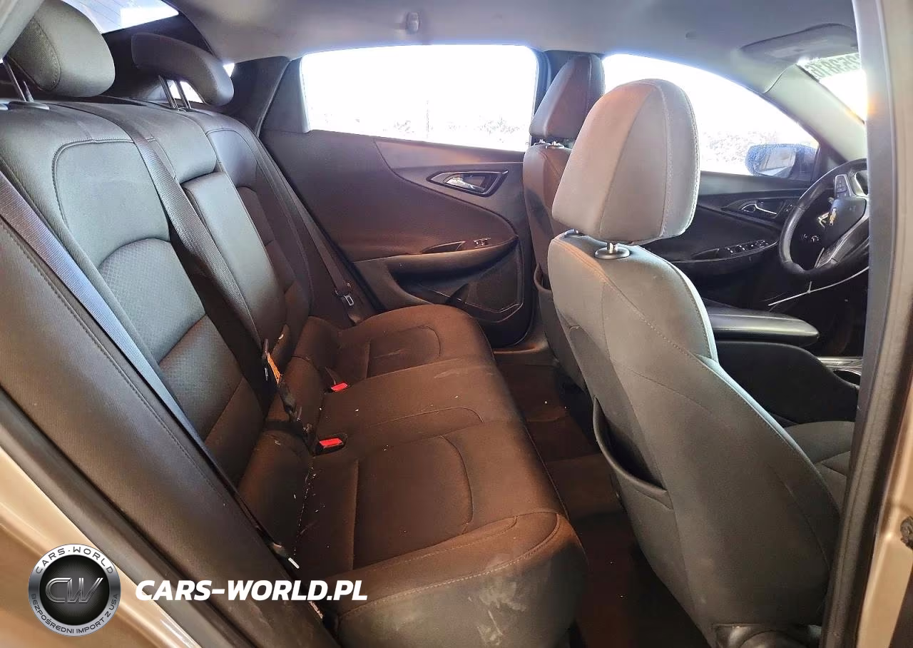 2018 Chevrolet Malibu Lt VIN:1G1ZD5ST4JF147302 - 10