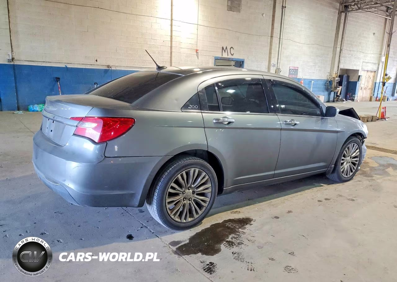 2011 Chrysler 200 Limited VIN:1C3BC2FG1BN603596 - 3