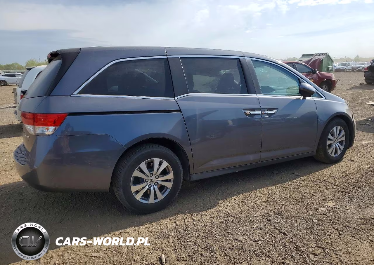 2017 Honda Odyssey Se VIN:5FNRL5H30HB015329 - 3