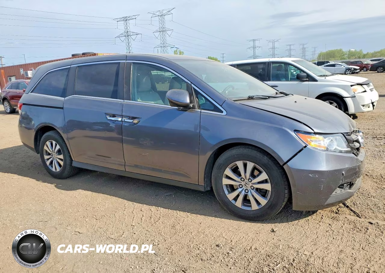 2017 Honda Odyssey Se VIN:5FNRL5H30HB015329 - 4