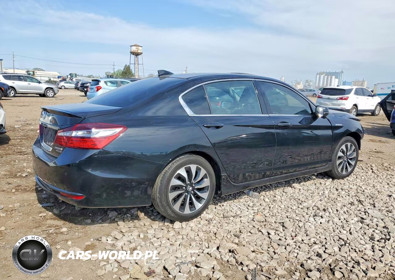 2017 Honda Accord Touring Hybrid VIN:JHMCR6F78HC031192 - 3