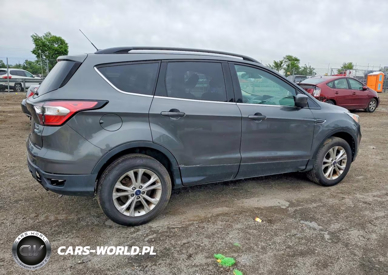2018 Ford Escape Se VIN:1FMCU9GD8JUA74271 - 3