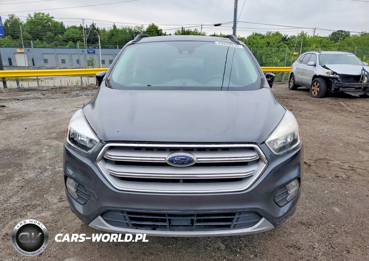 2018 Ford Escape Se VIN:1FMCU9GD8JUA74271 - 5