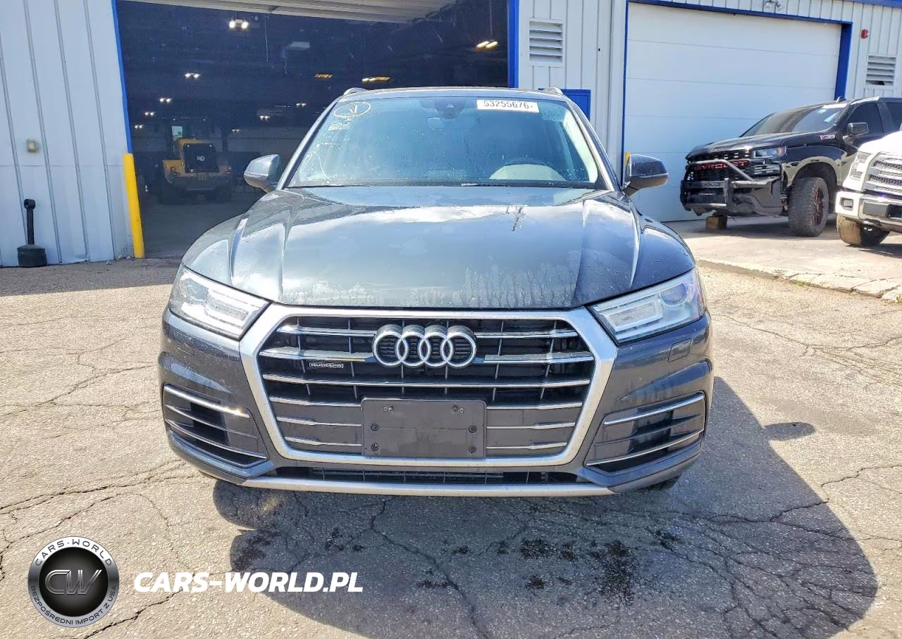 2018 Audi Q5 Premium VIN:WA1ANAFYXJ2001004 - 5