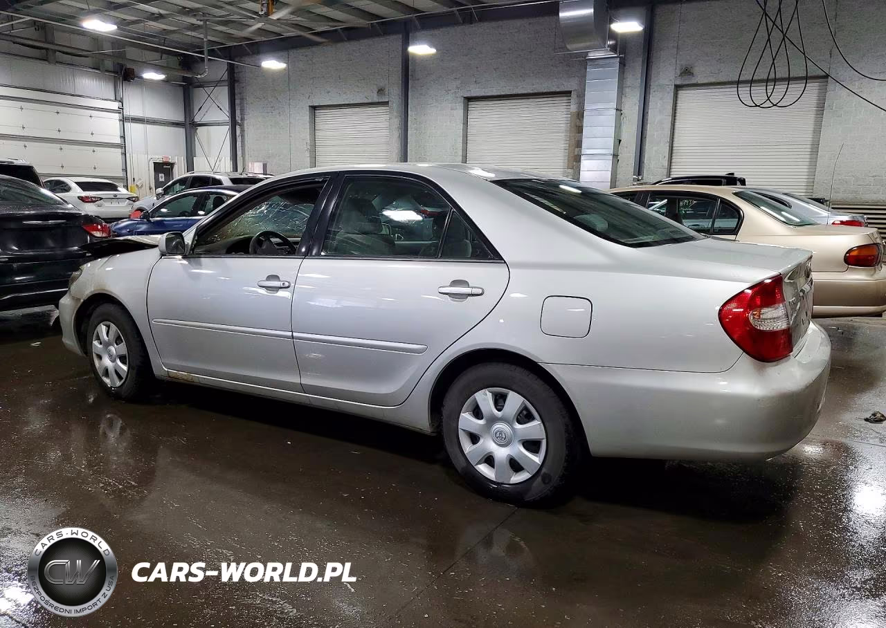 2004 Toyota Camry Le VIN:4T1BE30K74U835004 - 2