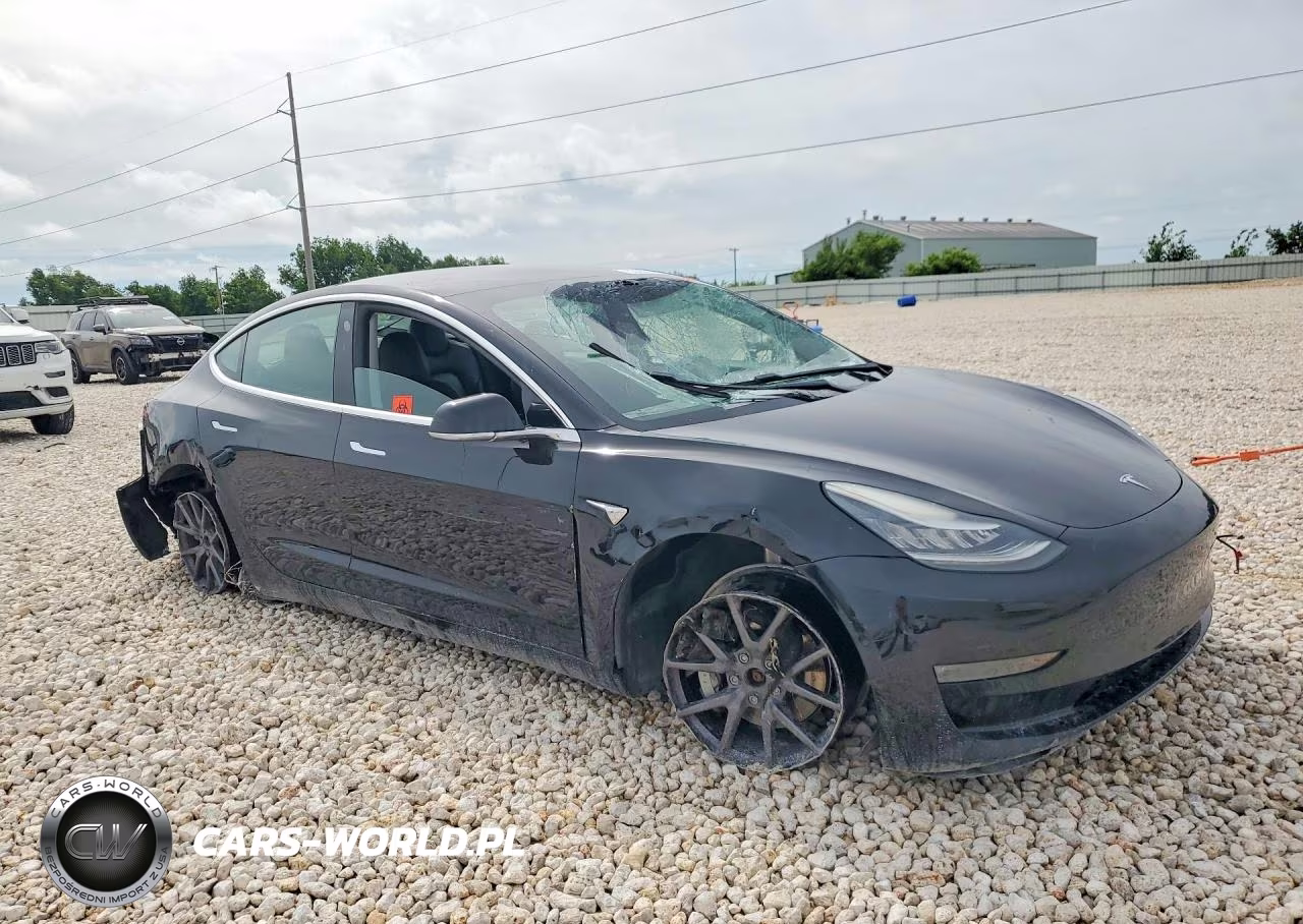 2019 Tesla Model 3 VIN:5YJ3E1EB2KF384205 - 4