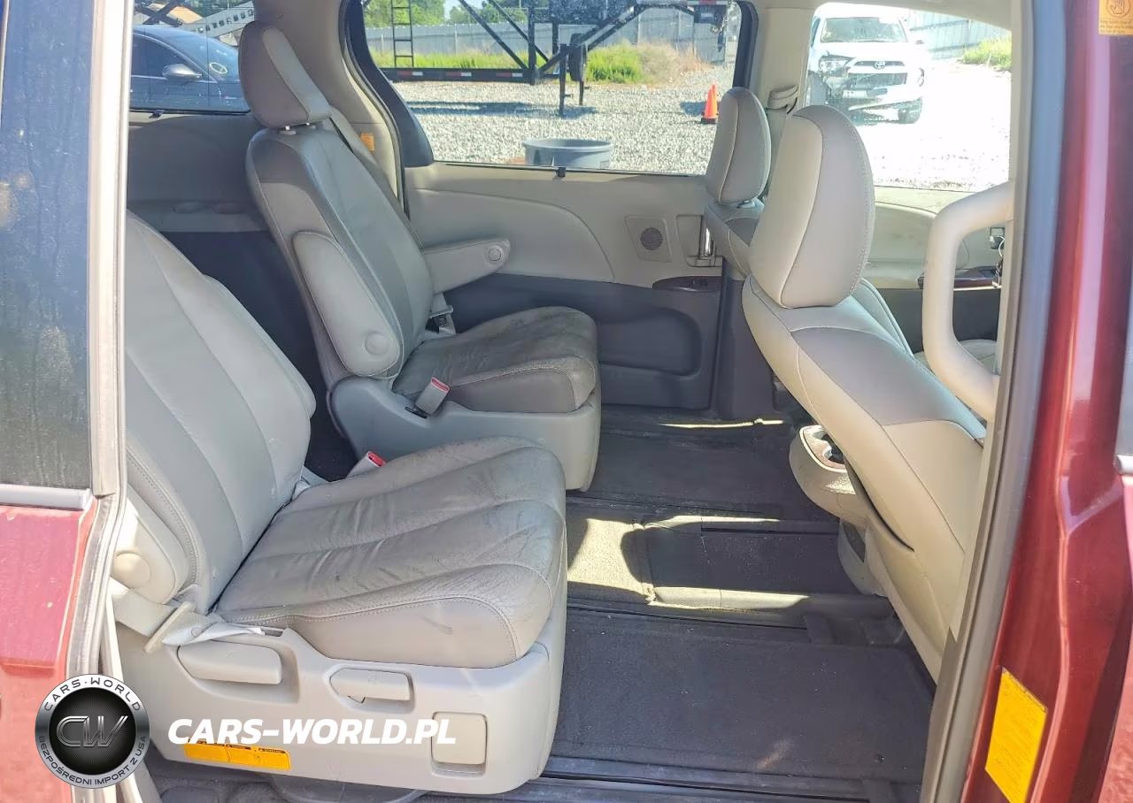 2012 Toyota Sienna Limited 7-Passenger VIN:5TDYK3DC9CS236067 - 11