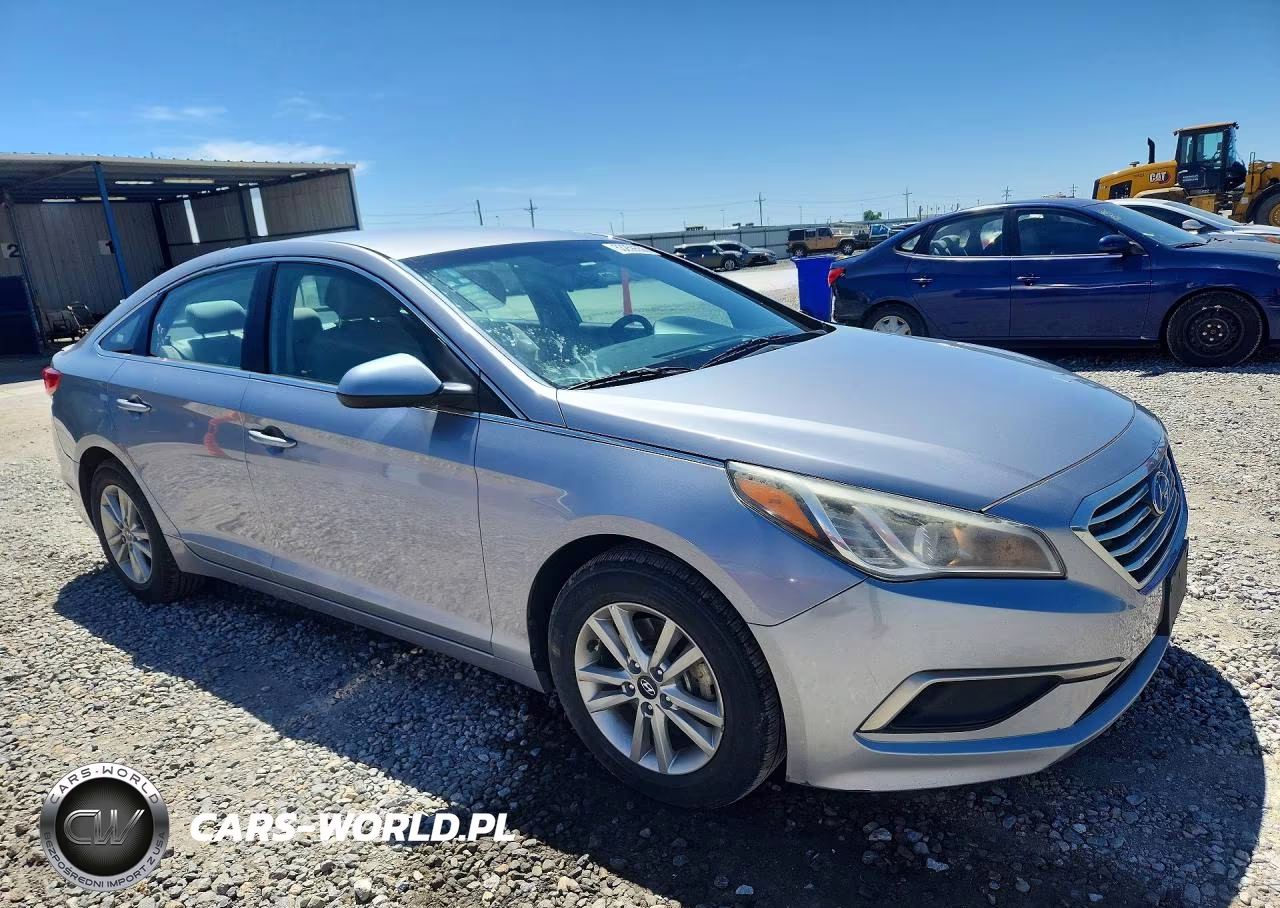 2016 Hyundai Sonata Se VIN:5NPE24AF9GH330064 - 4