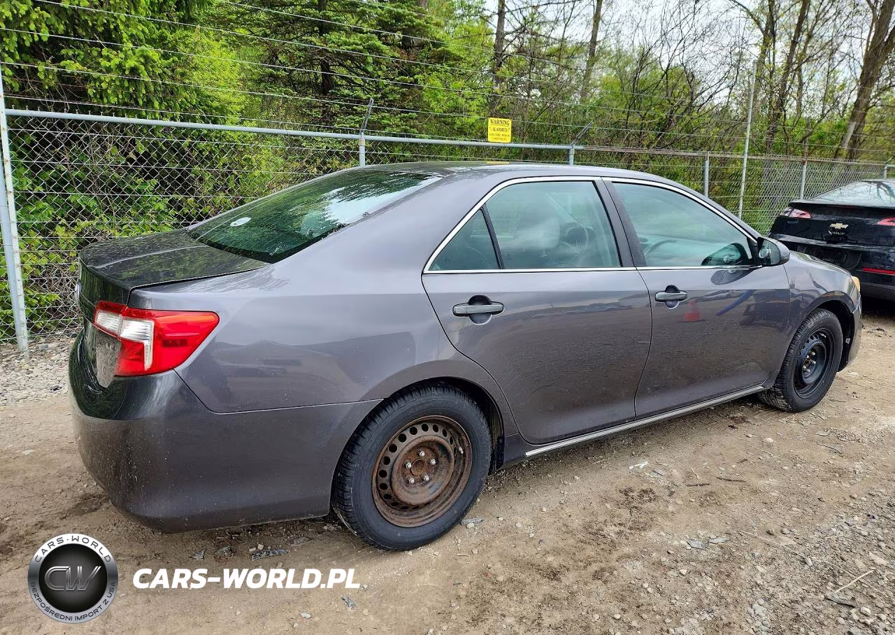 2013 Toyota Camry Le VIN:4T1BF1FK5DU285424 - 3