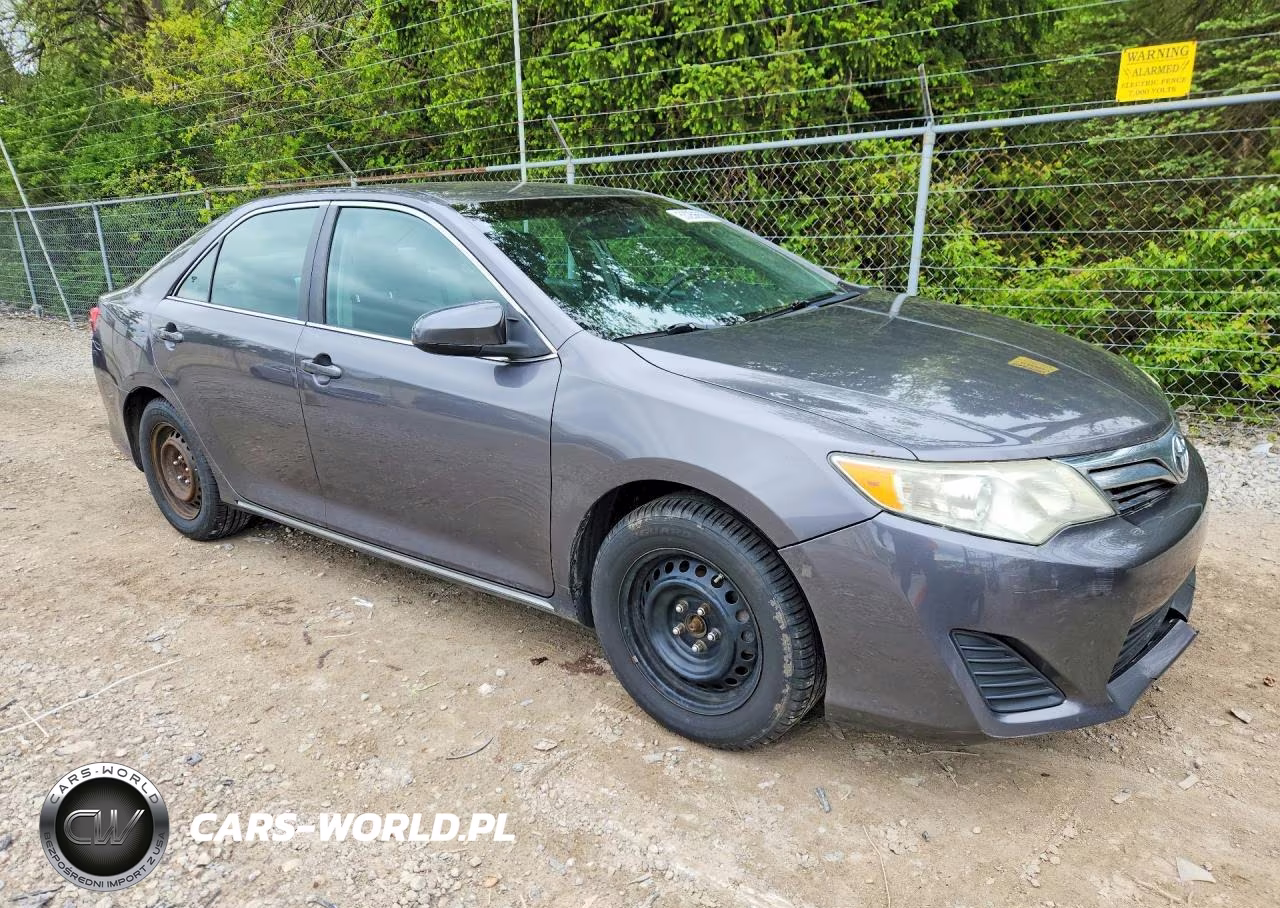 2013 Toyota Camry Le VIN:4T1BF1FK5DU285424 - 4