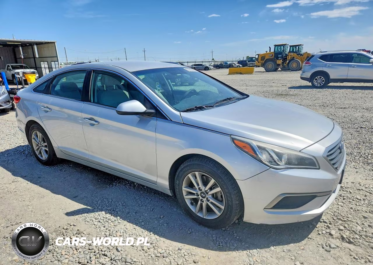 2016 Hyundai Sonata Se VIN:5NPE24AF1GH401984 - 4