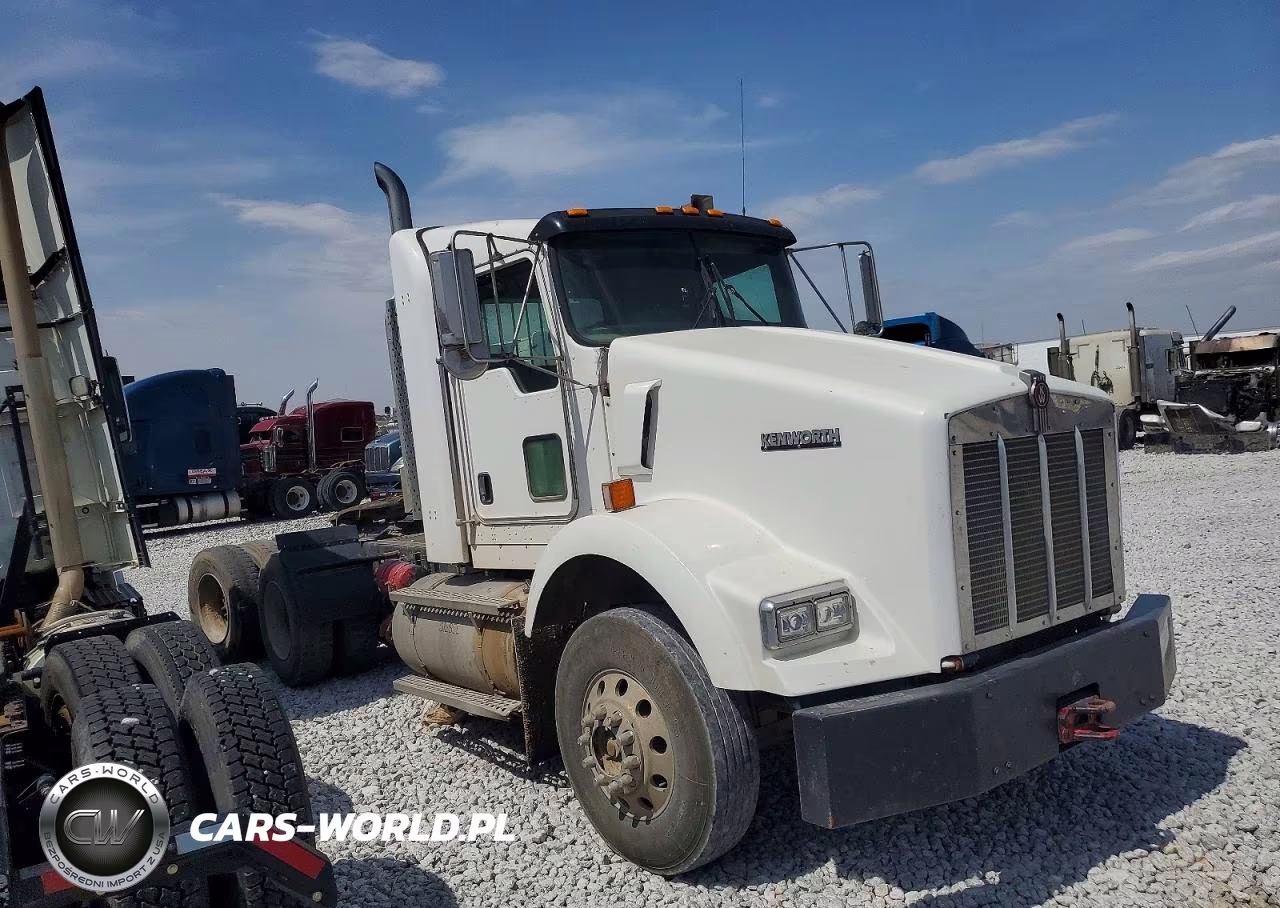 2004 Kenworth T800 Semi Truck