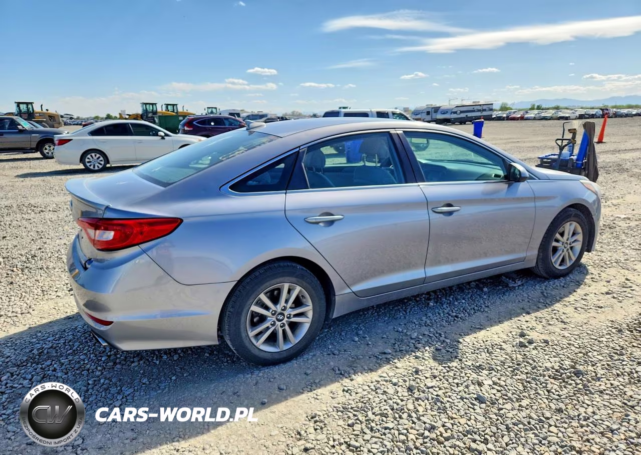2016 Hyundai Sonata Se VIN:5NPE24AF8GH375366 - 3