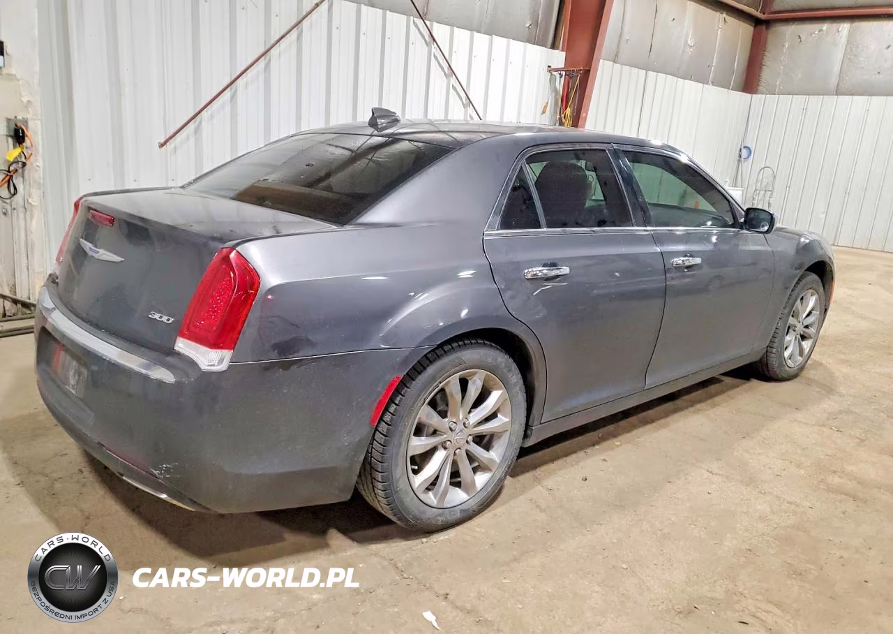 2019 Chrysler 300 Limited VIN:2C3CCAKG7KH634476 - 3