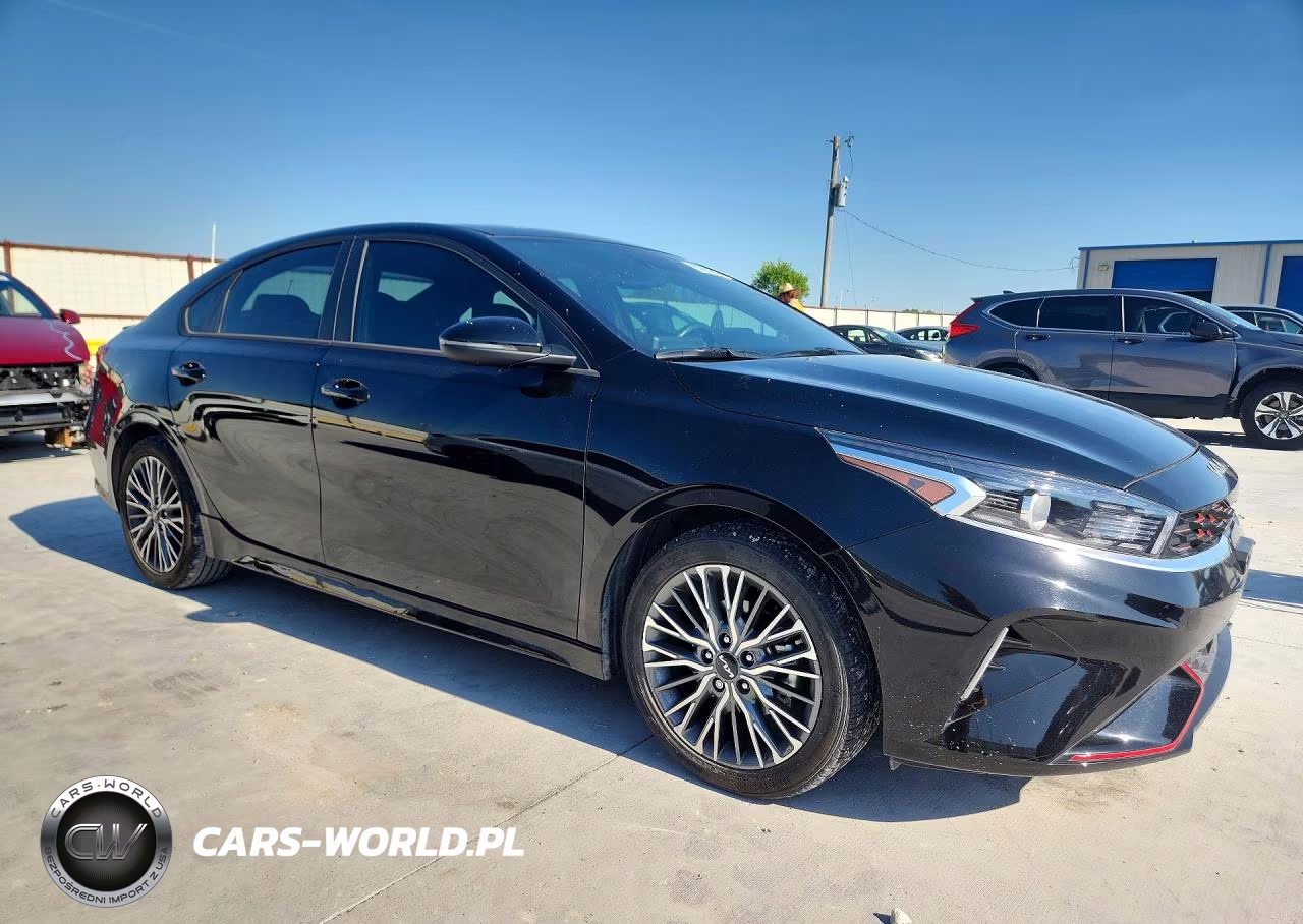 2024 Kia Forte Gt Line VIN:3KPF54AD9RE768519 - 4