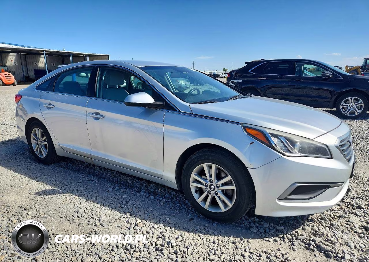 2016 Hyundai Sonata Se VIN:5NPE24AF4GH400022 - 4