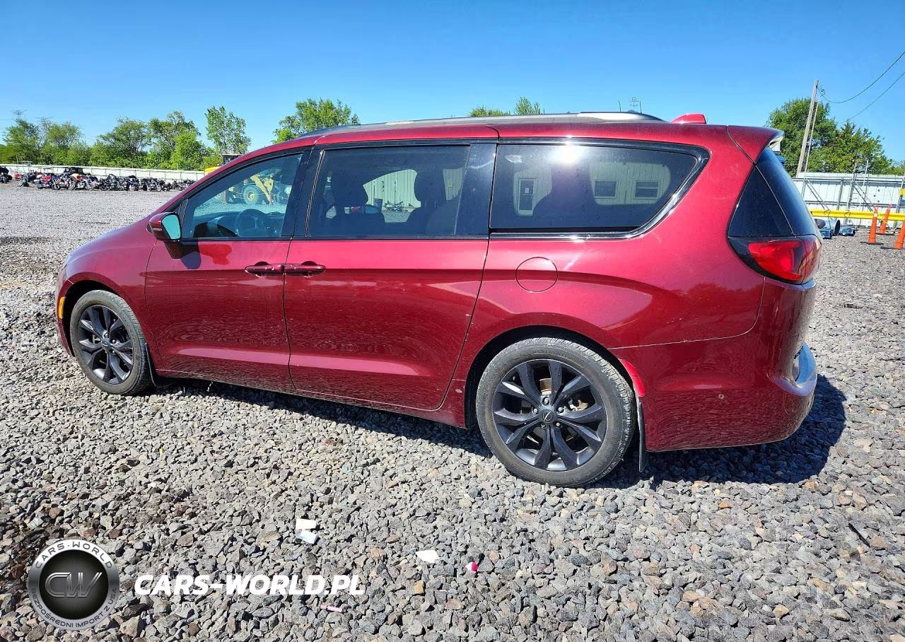 2018 Chrysler Pacifica VIN:2C4RC1GG4JR260349 - 2