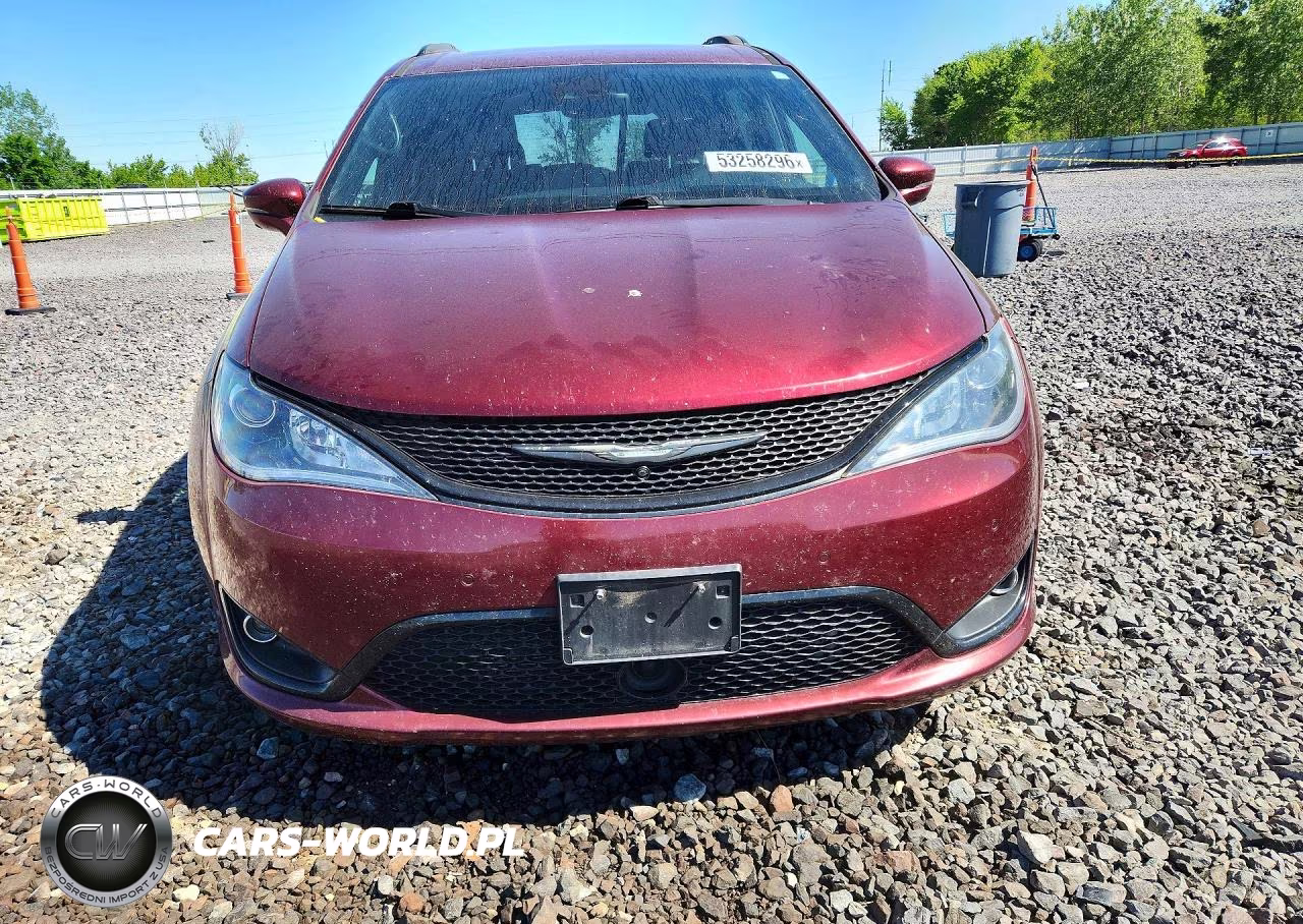 2018 Chrysler Pacifica VIN:2C4RC1GG4JR260349 - 5