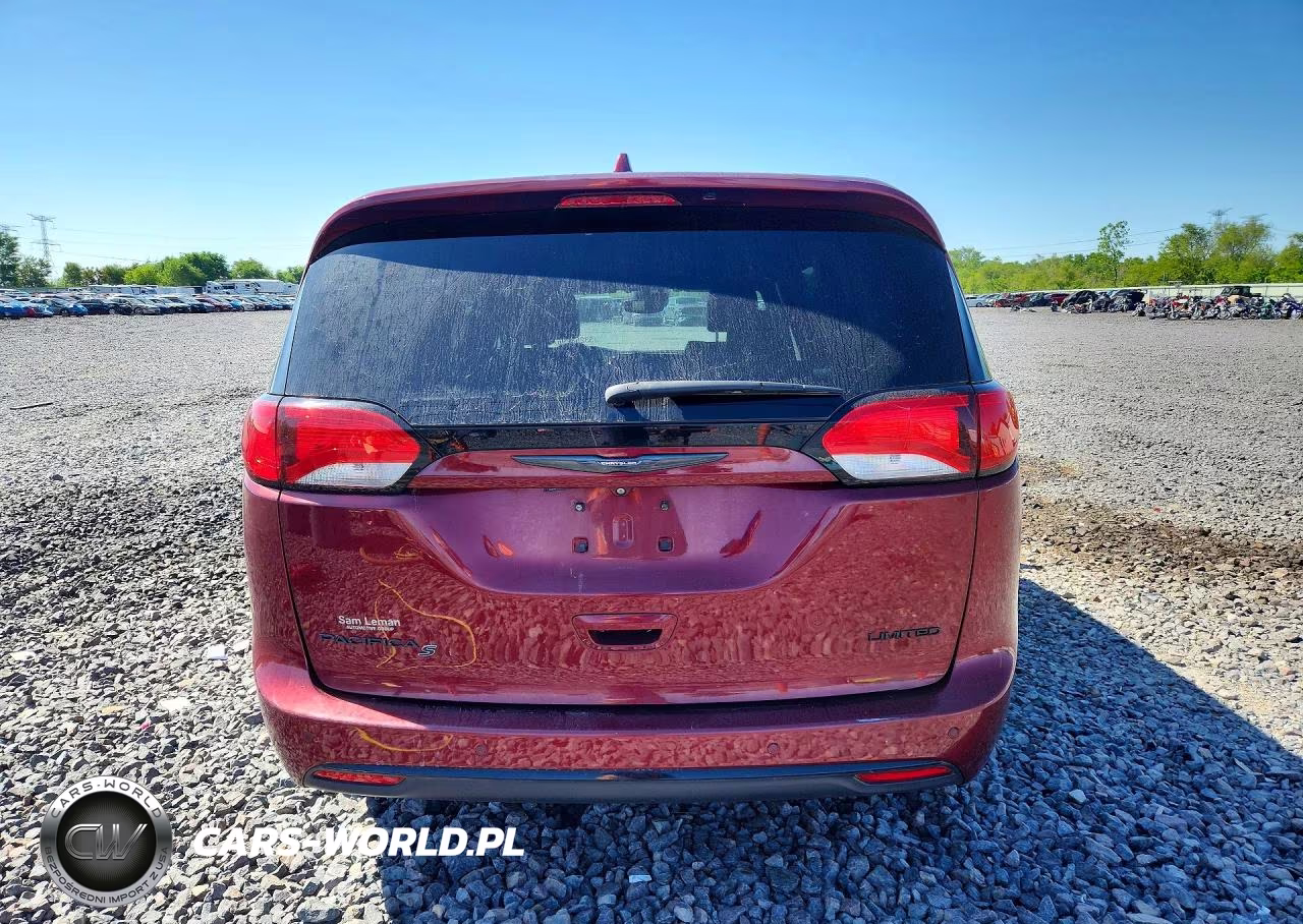 2018 Chrysler Pacifica VIN:2C4RC1GG4JR260349 - 6