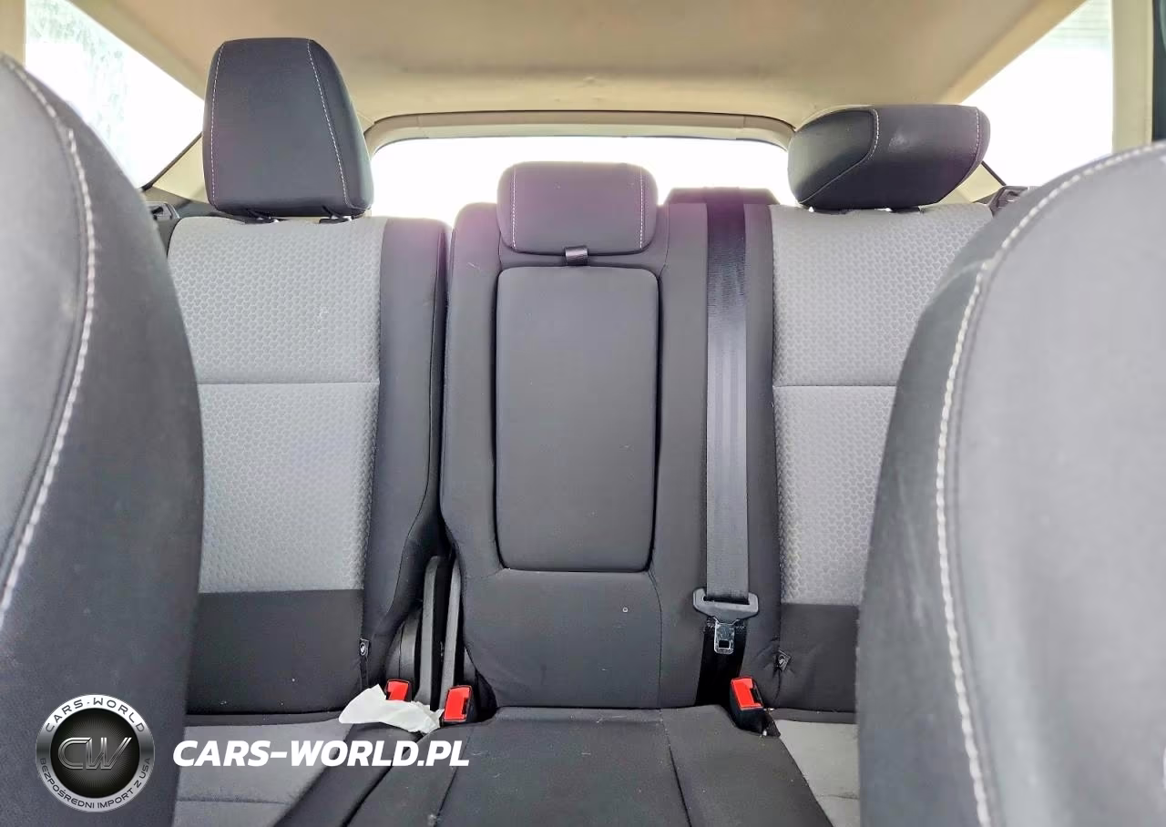 2017 Ford Escape Se VIN:1FMCU9G95HUC35732 - 10