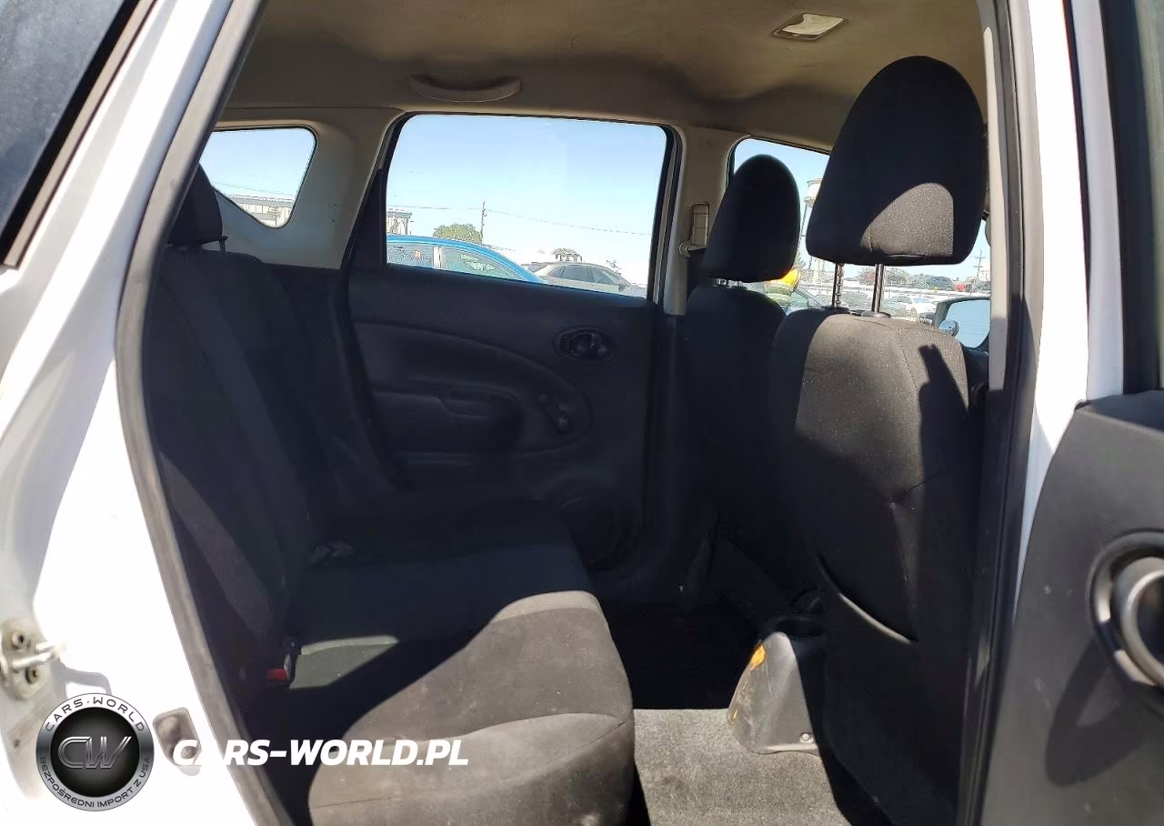 2015 Nissan Versa Note S Plus VIN:3N1CE2CPXFL393474 - 10