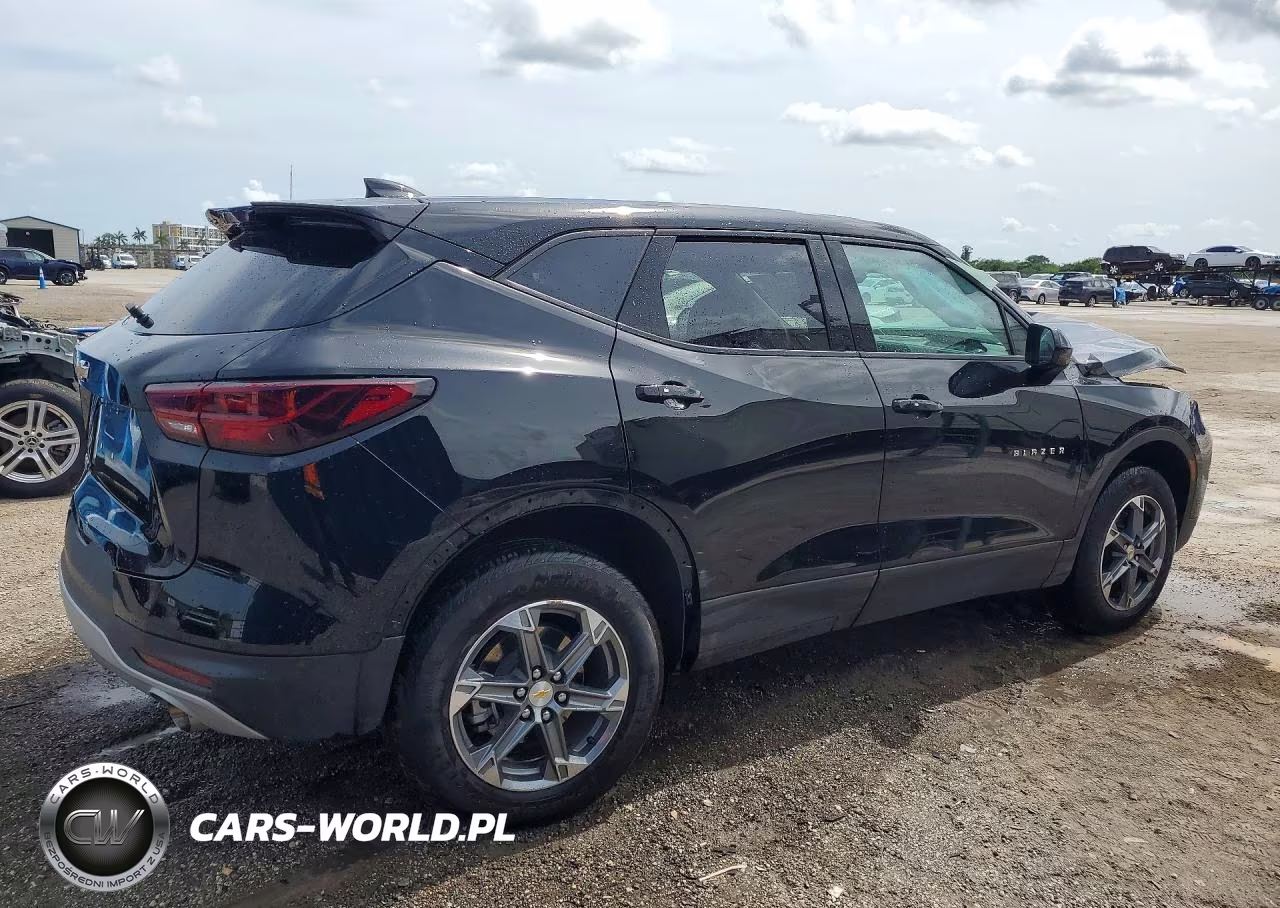 2025 Chevrolet Blazer 2Lt VIN:3GNKBCR45SS269124 - 3